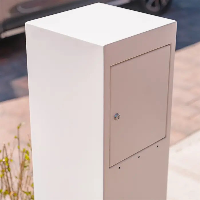 Brevlåda lackerad stål - minimalistisk modell