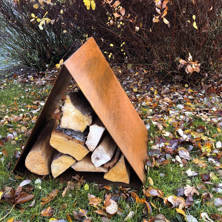 Vedförvaring triangulär modell