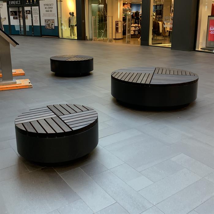 Rund bänk i cortenstål – Stålträdgården
